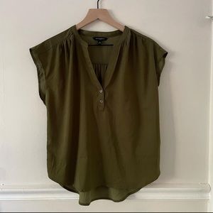 BANANA REPUBLIC Cap Sleeve Moss Green Blouse- Size Small